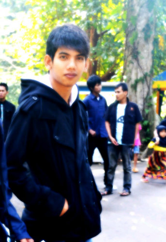 AKU HENDRA JUNIARTO PUTRA