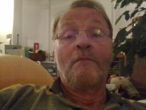 h_assies's profile picture. 