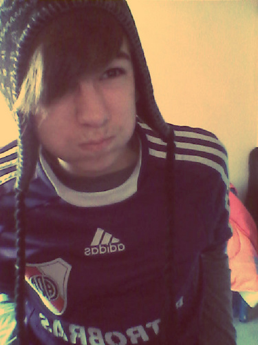 ☯☯☯☯Mi nombre es Enzo y me gusta la música Punk Rock, Rock clásico, rock psicodélico y el rock sinfónico.☯☯☯☯