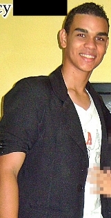 Locutor Publicitário e Proprietário do Clube Flash Back...
Acesse: http://t.co/ij83GW1as7