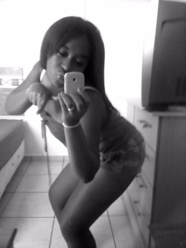 nao quero saber doque vc e capaz mais sim  mais doque vc vai ser capaz *-*  amo meus idolos que sao amados por mim @luizH_erick ..