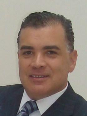 Hombre de Familia y Empresario ¨Aprovecha la oportunidad y no esperes a mañana porque puede ocurrir que mañana la oportunidad ya no exista¨ Así es como vivo.