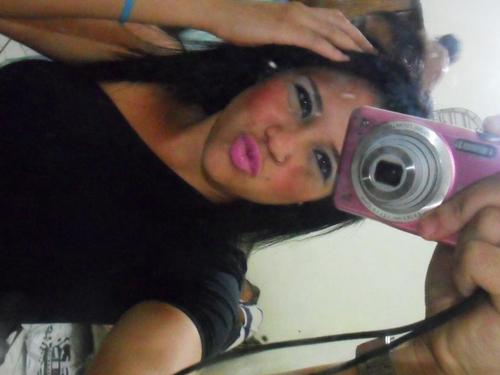 -  Meniina .. Mulheer .. me defina como quiser !