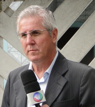 JORNALISTA DISPOSTO A LEVAR BOAS NOTÍCIAS PARA SÃO VICENTE.