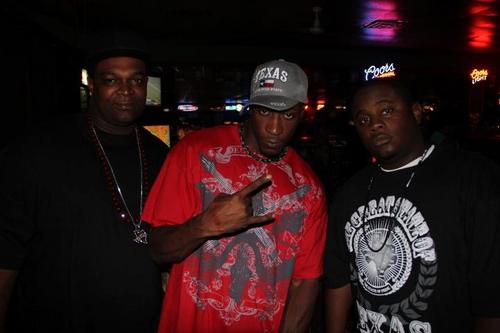 http://t.co/a0UxhDsv8Y

Rod-T: Artist
Syn: Artist
Jimmy V: Producer