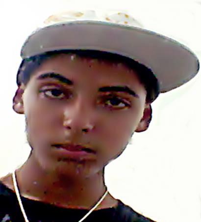16 anos, estudo, danço free step, faço vídeos para youtube, curto animes e artes marciais , sou da LOST , Follow-me e vai saber mais .