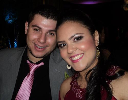 Levita, Adorador, Músico, Engenheiro de Produção e marido da mulher mais linda do mundo, Elane Florencio Rodrigues!!!