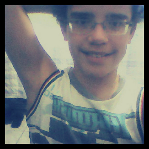 Podemos nunca mais nos vermos, mas meu coração ainda tenta te encontrar. Segue? *-*