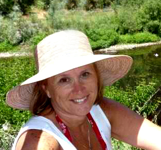 Loving life and keeping a sense of humor as a woman in the middle of family, work, home, and church.