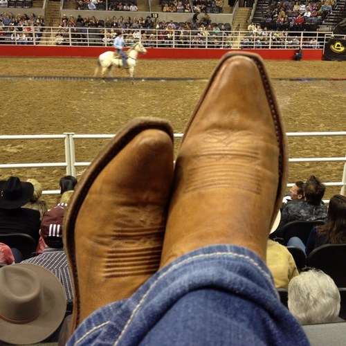 SouthernBeeetch's profile picture. Just a classy country girl :)Boots and pearls is something every classy southern sweetheart should own ❤ #CleatChaser #Belle #TeamBrunette #TexasGirl
