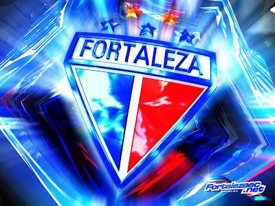 Fortaleza, Clube de glória e tradição.
Fortaleza, Quantas vezes campeão.
Fortaleza, Querido idolatrado, Estás sempre guardado, Dentro do meu coração!