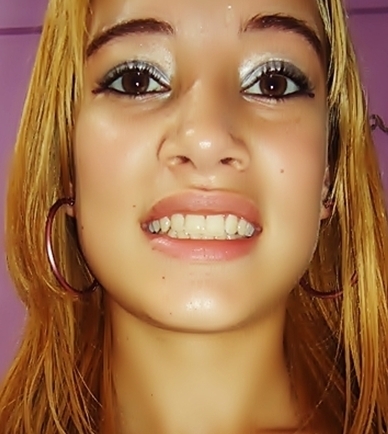 A vida me ensinou a nunca desistir, nem ganhar , nem perde  apenas evoluir !*