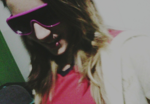 Chocolate*-*Corinthiana ♥Amojogar bola ,ñ me julgue pela foto FOLLOW-ME e me conheça direito ! pergunta :* http://t.co/XfT2T35W50