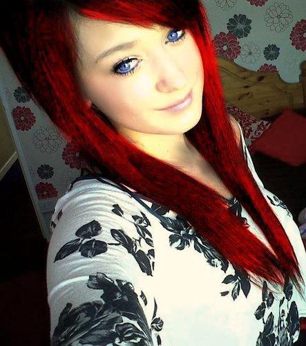 Names Carla Louise Wilson 16 Years Young 
Follow Me I Follow Back:D:D
Add Me On Bbm 26182E5F