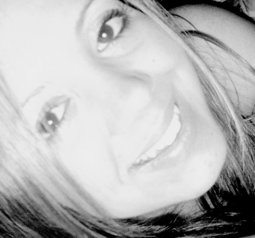 Sou como você me vê. Posso ser leve como uma brisa ou forte como uma ventania. Depende de quando e como você me vê passar.
Clarice Lispector
