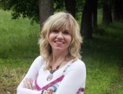 clesLisa's profile picture. 