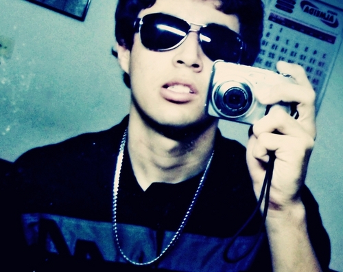 Nαo importα o quє єu diigα,Vocє irα vαlorizαr pєlo quє vê, Follow - me ? : ) http://t.co/2bhDWjcwkc