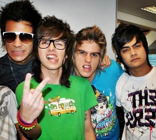fc feito pro melhor grupo @rockrestart fc feito dia 20/06/2012