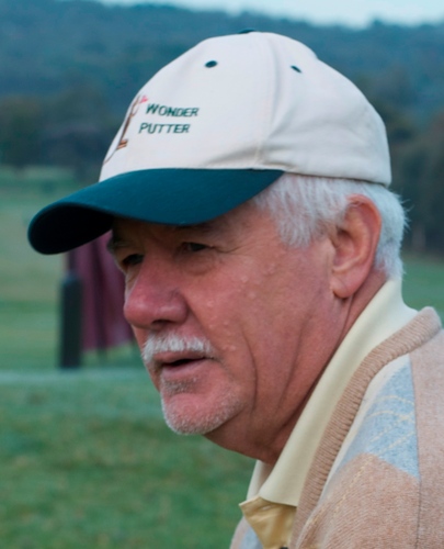 Keen golfer and developer of the Wonderputter, forward-facing golf putting system.