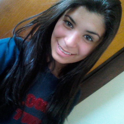Pequena Corinthiana *-* que adora rir de coisas bobas, escutar rock e seduzir o espelho do quarto (LOL .