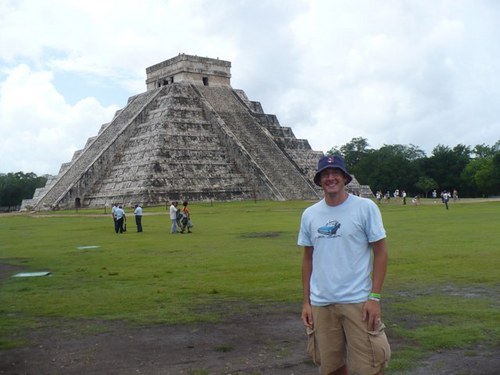 PrincipalAkosi's profile picture. Principal - My administrative mission is to mold students into Disciples of Christ that put others first in all that they do and embody God’s love to others.