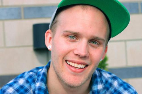 AustinRyskamp's profile picture. Music is life, next to god........food......and breathing....... :p