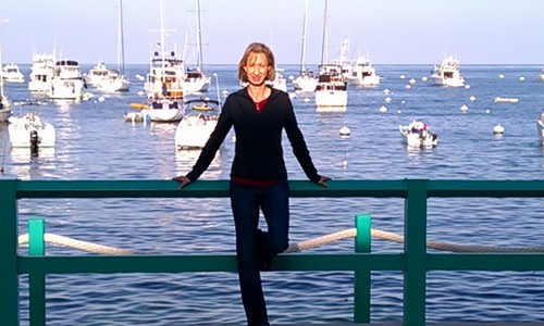 FitDeafgal's profile picture. Happy country girl born in South Dakota, Jesus Believer, Fitness Freak, and ASL tutor!