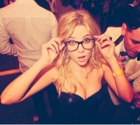 AshlcyBenson's profile picture. Everyone's got a life that no-one else knows about.
[Single]