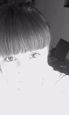 I loveeee ONE DIRECTION!! 3 3 3 :**