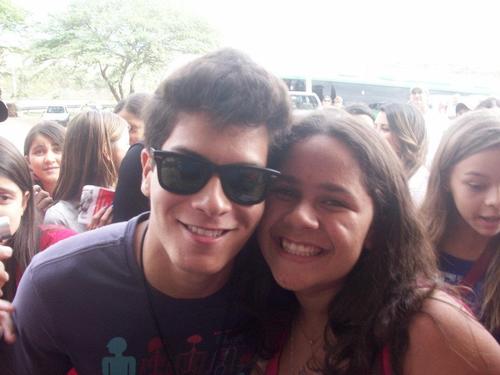 Uma garotaaa que Ama Rebeldes...
Daniely Rayanny, Caruaruense... =)

- Abracei o ChaySuede ♥
