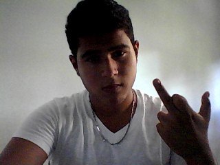 O filho do empregado que quer ir mas longe do que o do patrão .