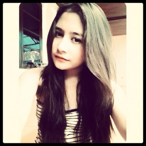 Prilly Latuconsina @PrillyBiie  Twitter