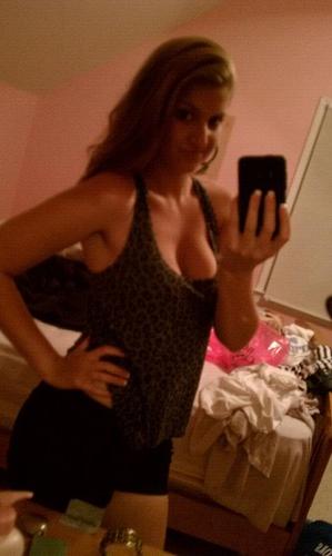 I'm young, a single mommy to a gorgeous baby girl,and just very blessed!!
