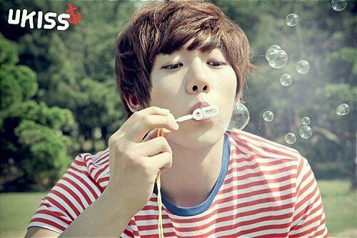 u-kiss ふんみんです(非公式日本語手動bot)。きすみは俺が守る!!仲良くしようなっ！変態キスミ、変態botさん大好物～*Д*)))))俺に相談とかあったらDMも受け付けてるぞ 【@_ukishb_】←俺の大切なすひょん^^ フォローまってるからなっ！☆2012.5/6☆