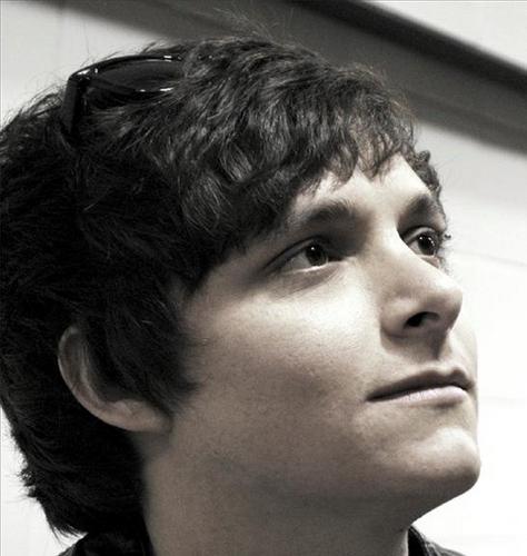 Daniel Davila is a music producer and sound engineer that lives in Los Angeles Ca.