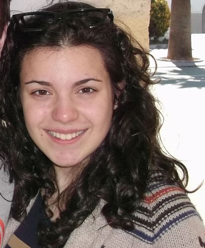 Hi! :) I'm Joana Gomes, from Portugal. I love music, dance, tumblr, facebook, twitter and blog, but mostly I try to enjoy my life :)