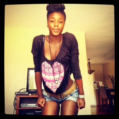 _gorgeous_J's profile picture. Im gorgeous fun intelligent and easy going why not follow me:):):)