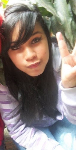 29.08.12 ♥ || Sou chata , ignorante , feia , burra , bipolar, e tenho um amigo imaginário. se quer saber mais sobre miim, me segue aq ow no @SrtaNeeery_ beleza?