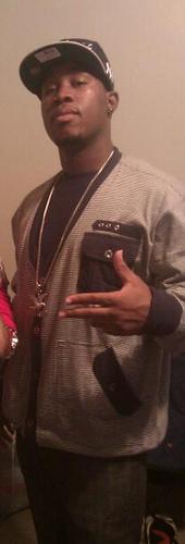 Im Laurence Shelton know as Dub im a cool as a fan dnt like no drama! Jus like to be laid bak!