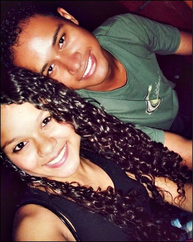 O cara mais feliz com a menina mais liinda ! *-* ..