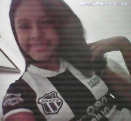 Nunca fui considerada um exemplo de menina educada, boazinha, meiga, fofa, como todas deveriam ser. Sou desastrada mesmo,faço tudo errado, mais esse e meu jeito