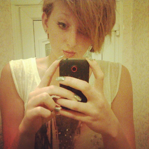 Names Emily. Im 16, moving to aberdeen or traveling within the next year.