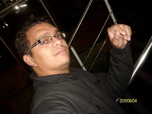 Jovem, dinâmico q busca a cada dia mais conhecimento nas Palavras d Deus, e q valoriza a Verdadeira Amizade...Humm músico, projetista e é isso: D boa msm! \o/