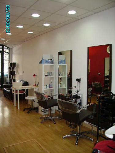 peluqueria y estetica  O&K Mislata / Valencia /   c Cardenal benlloch 31 tl 963597782 /620758715 whatsapp