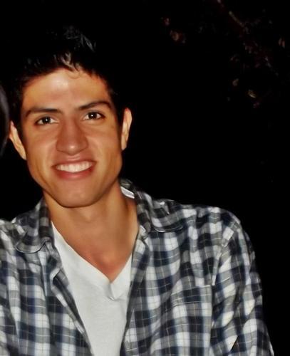 Em Busca da Essência que Tornam Seres Humanos em Algo que Seja Bom!   
Siga Avise e Ganhe + 1 seguidor :D
Siga @SOUDESSES_U_U