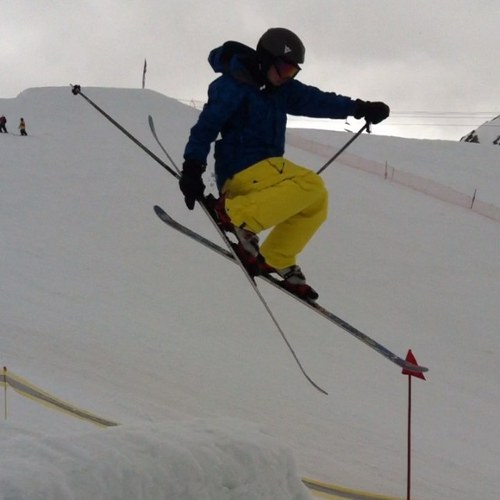 hugoclay's profile picture. Uni of Manchester. 22.✌️