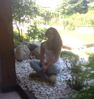 claracastelnuov's profile picture. 