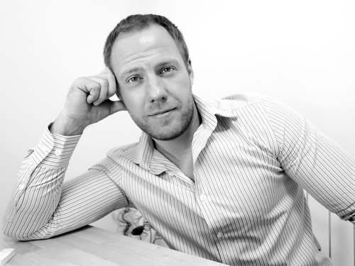 Digital Designer and photographer, specializing in Illustration and branding