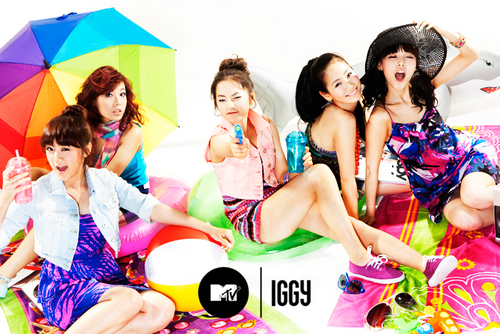 Tweeting everyday of photos of WG♥ Follow if you love WG!