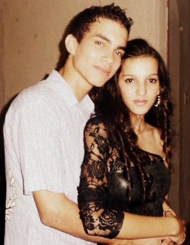 BassaieLarissa's profile picture. Ola sou uma pessoa que gosta de fazer novas amizades, de encarar nossa barreiras, choro, grito, explodo sempre que preciso, mas nunca deixo de ser EU.
Bassai